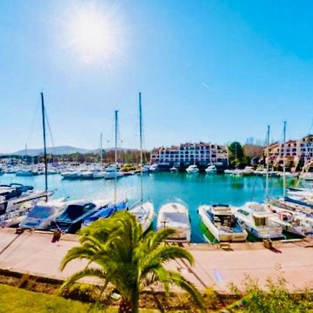 Apartamento Petit Cocon Magnifique Vue Sur Marina Dans Le Golfe De Saint Tropez Cogolin Exterior foto