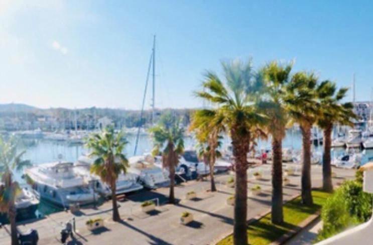 Apartamento Petit Cocon Magnifique Vue Sur Marina Dans Le Golfe De Saint Tropez Cogolin Exterior foto
